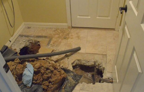 Decoding the Damp: Recognizing Key Signs of a Slab Leak in Your Home