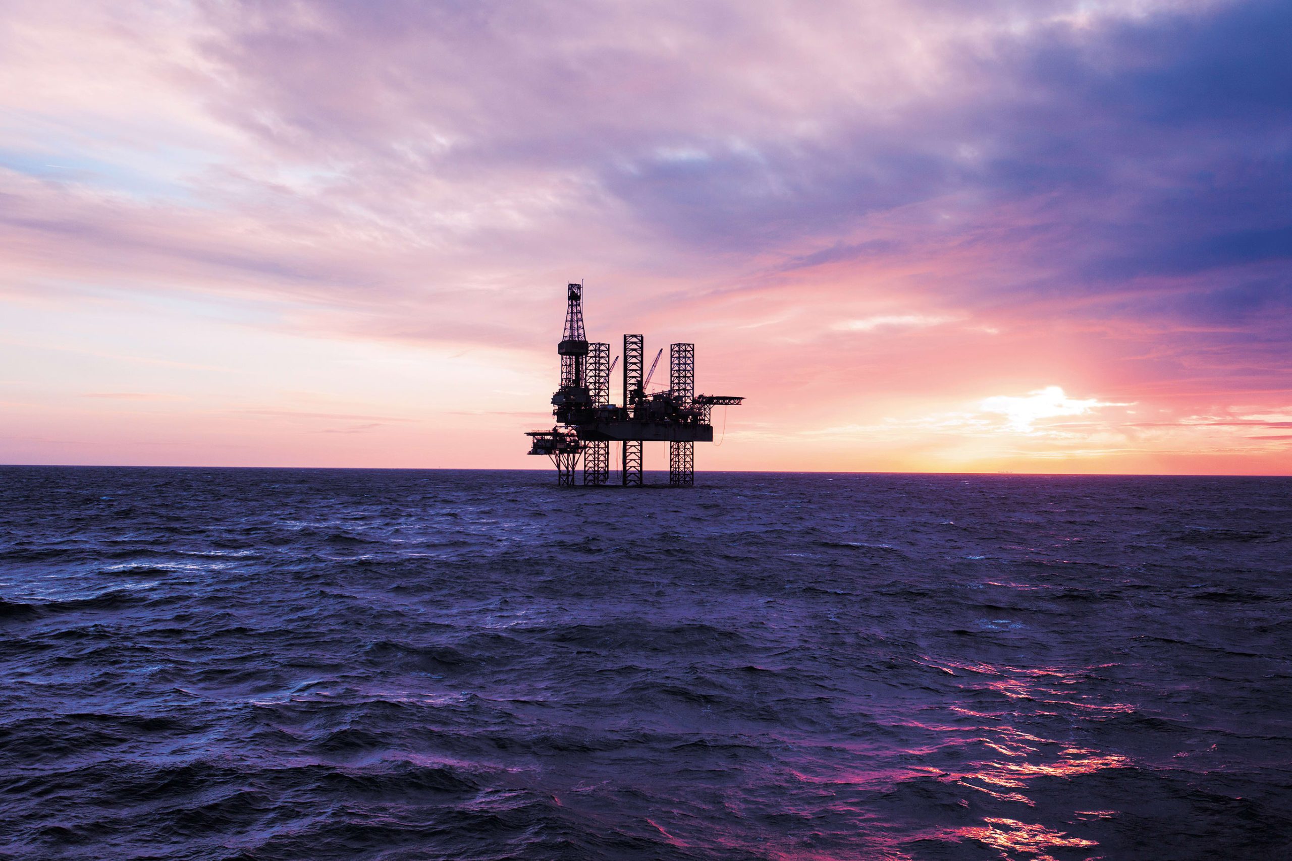 Key Insights into Offshore Decommissioning Practices and Principles