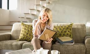 How Financial Advisors in Naples Help Families Plan for Life Transitions