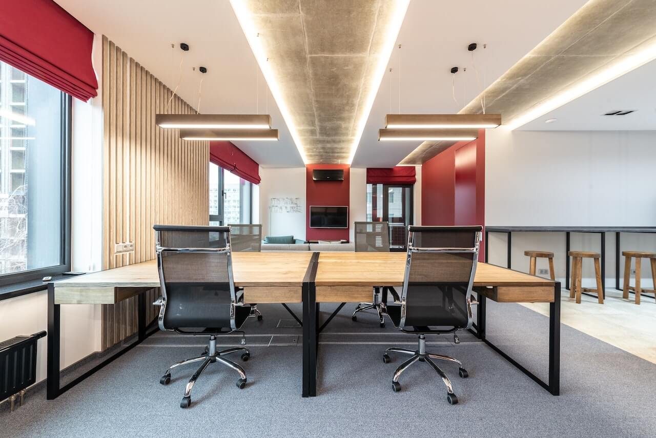 Designing Efficient Workspaces for Modern Professionals
